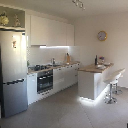 Apartmani Porat Малинска Екстериор снимка