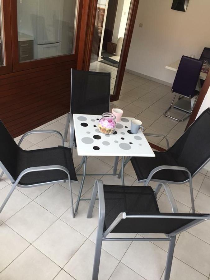 Apartmani Porat Малинска Екстериор снимка