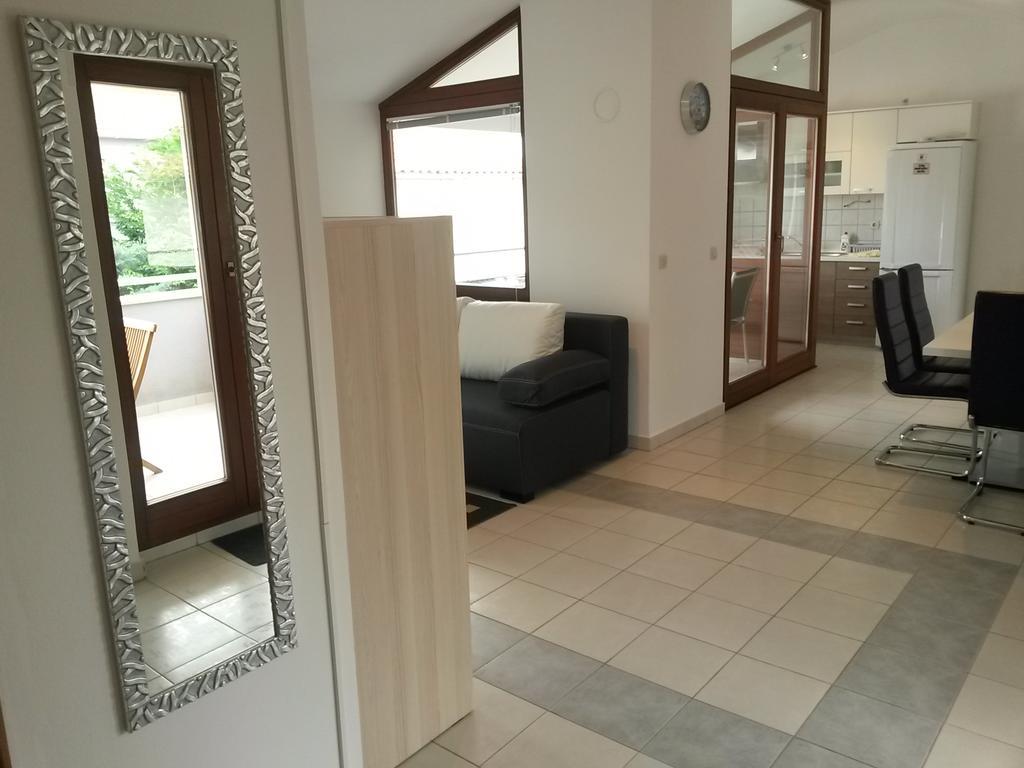 Apartmani Porat Малинска Екстериор снимка