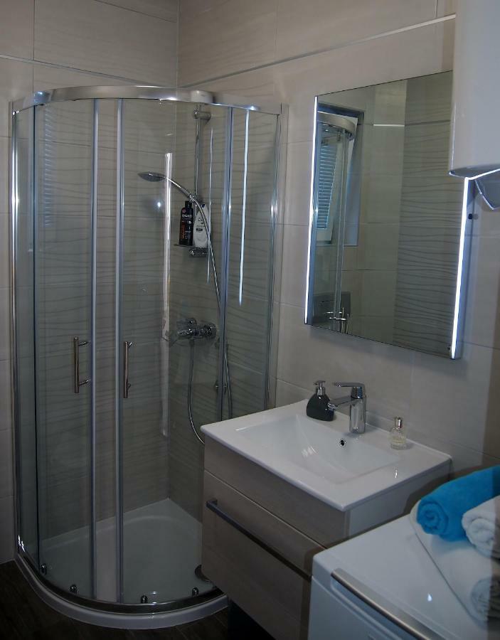 Apartmani Porat Малинска Екстериор снимка