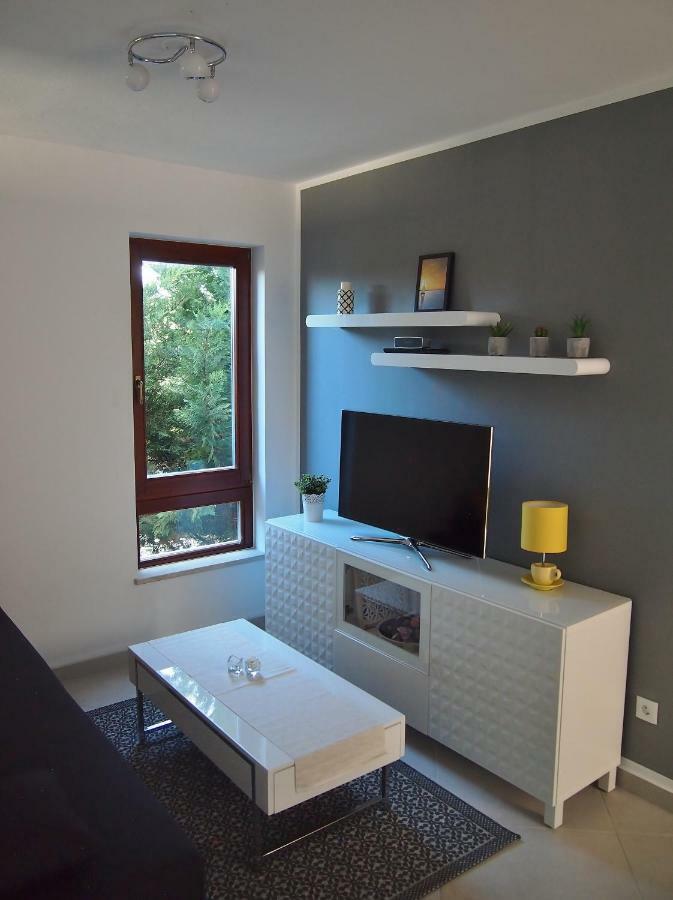 Apartmani Porat Малинска Екстериор снимка